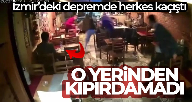 İzmir'deki depremde herkes kaçıştı, o yerinden kıpırdamadı